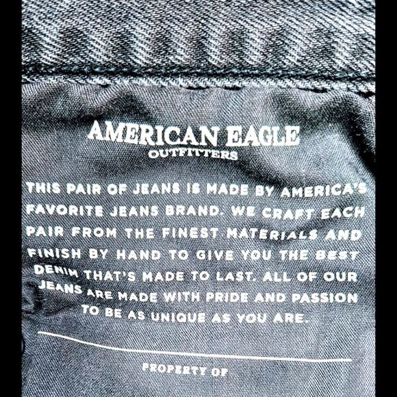 NWOT AMERICAN EAGLE Plus Size Black distressed Jeans. - Picture 9 of 15